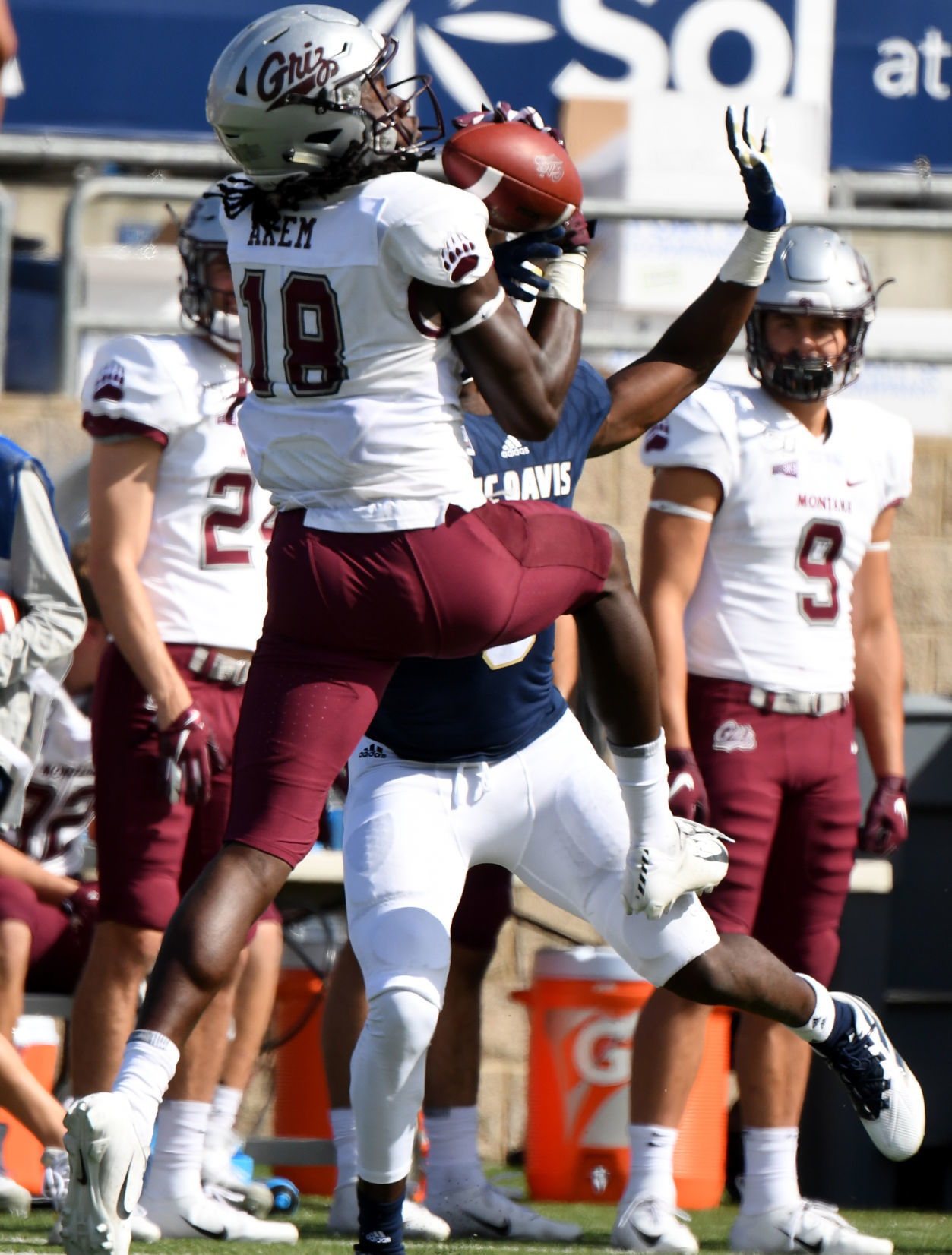 Montana upsets UC Davis 24.JPG